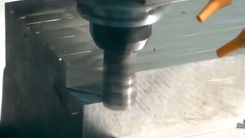 Helical Roughing Steel with a Square Shoulder End Mill