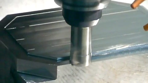 90-degree Profiling Steel with a Square Shoulder End Mill
